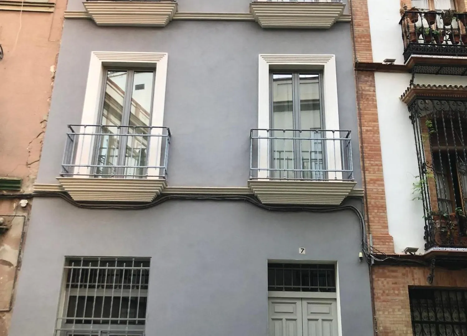 Sevilla Home Center Suites Espanha